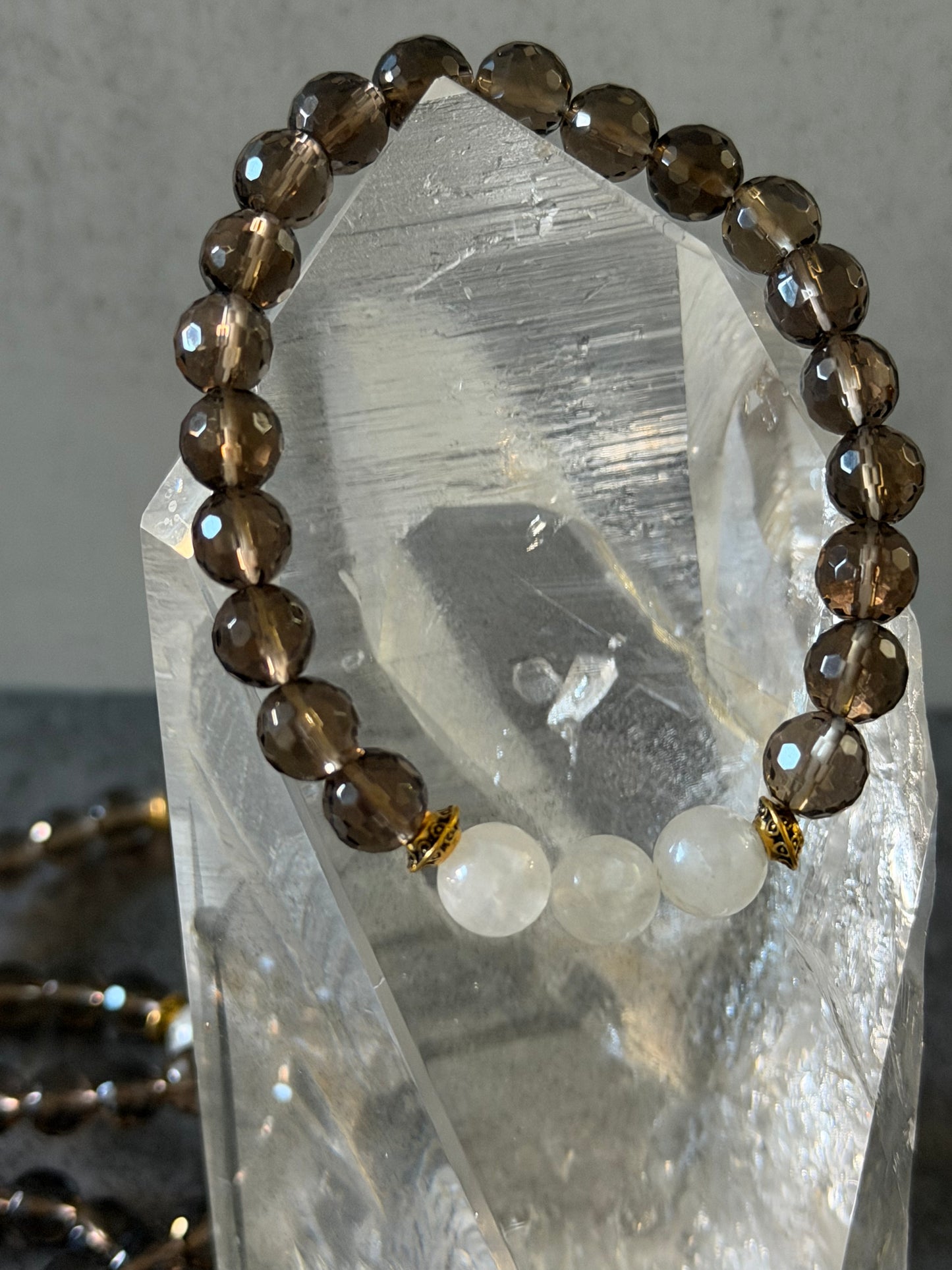 Smoky & White Moonstone 8mm | Cristal Oaks