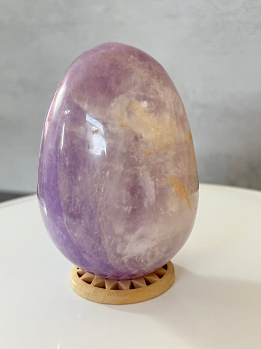 Light Amethyst Egg