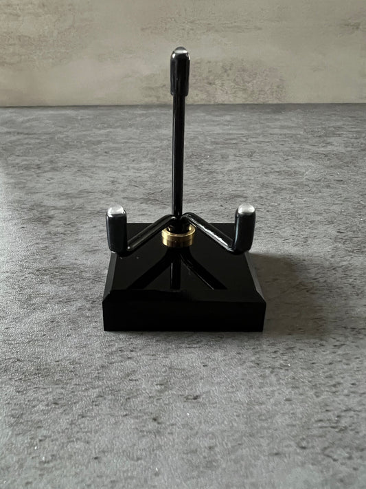 The Mineral Stand (Midnight)