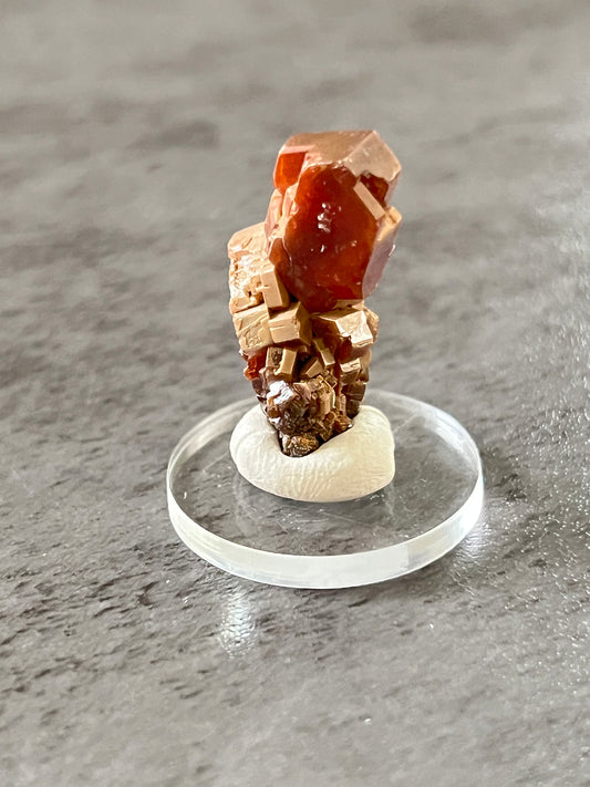 Vanadinite (d)